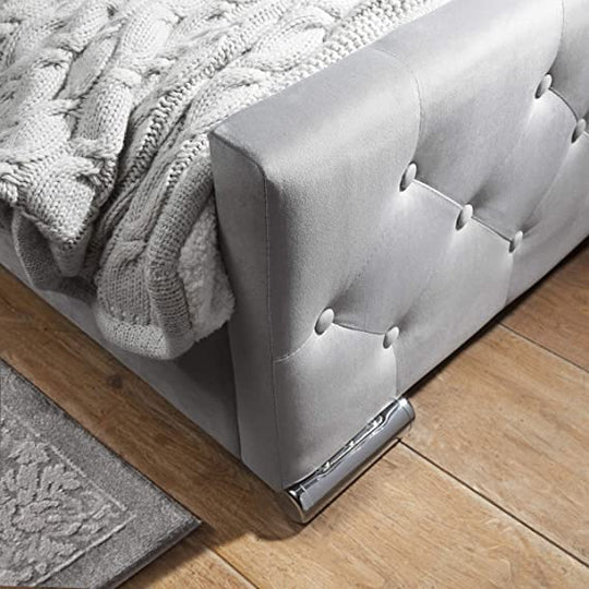 kingsize Bed Frame - Luxurious Tufted Bed with Upholstered Frame and wooden legs